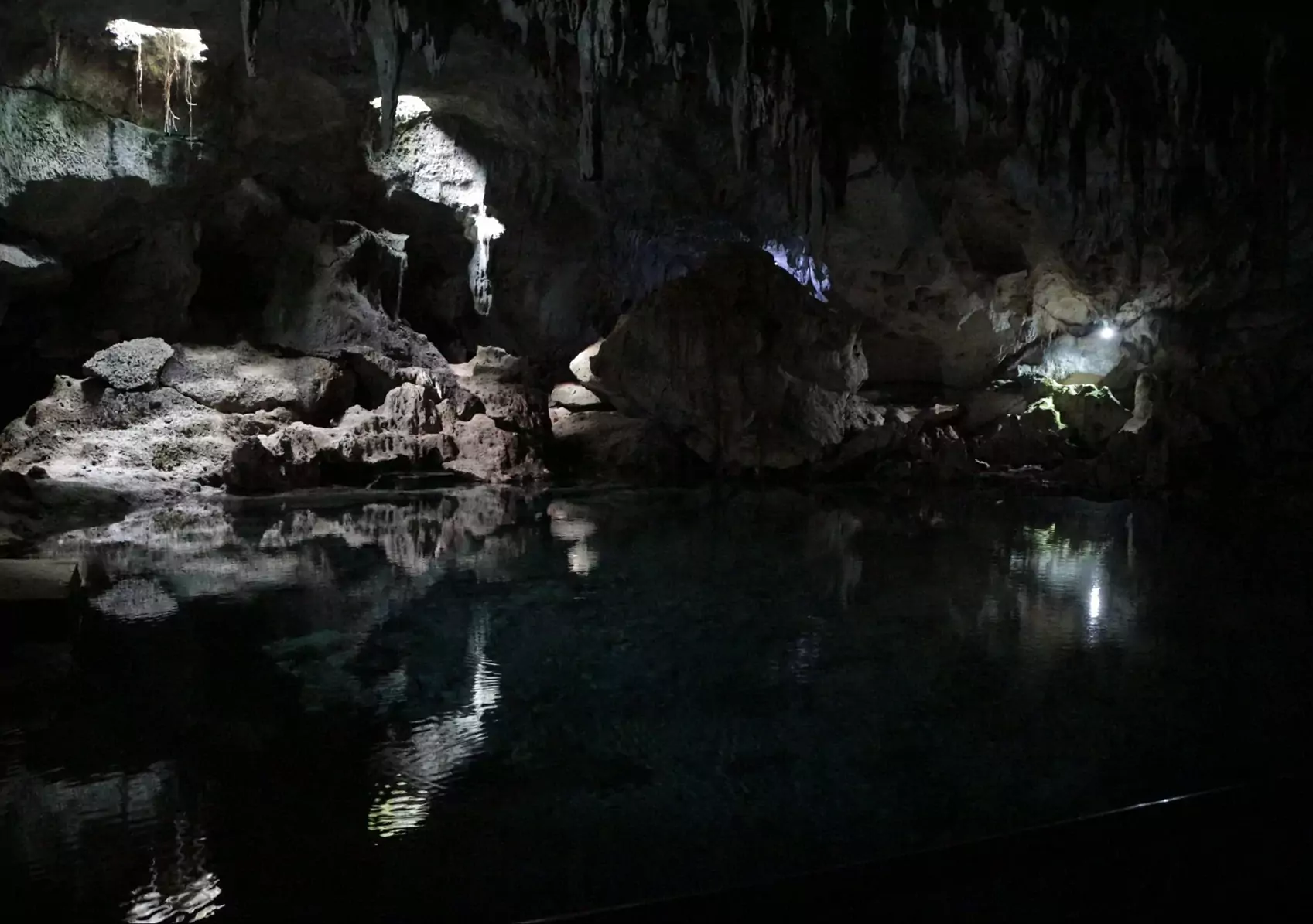 Hinagdanan Cave banner